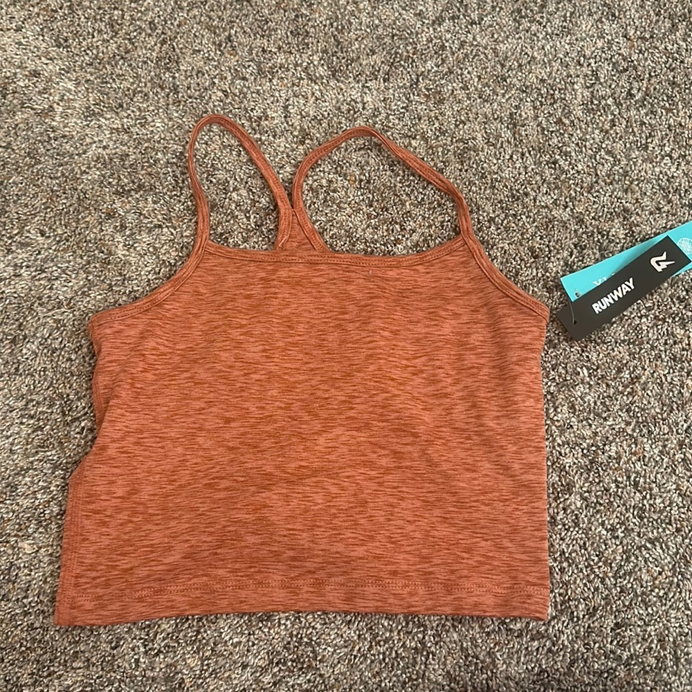 Girls L burnt orange active crop top
